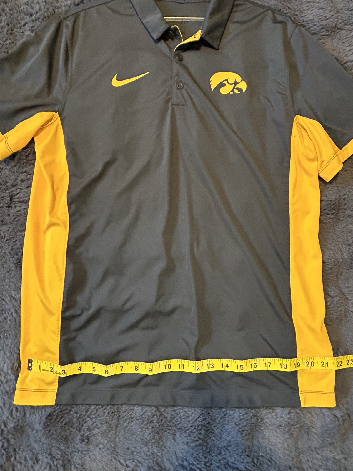 Nike Dri-Fit Iowa Hawkeyes Polo Shirt Mens Large Gray Yellow NCAA Golf thumbnail 7