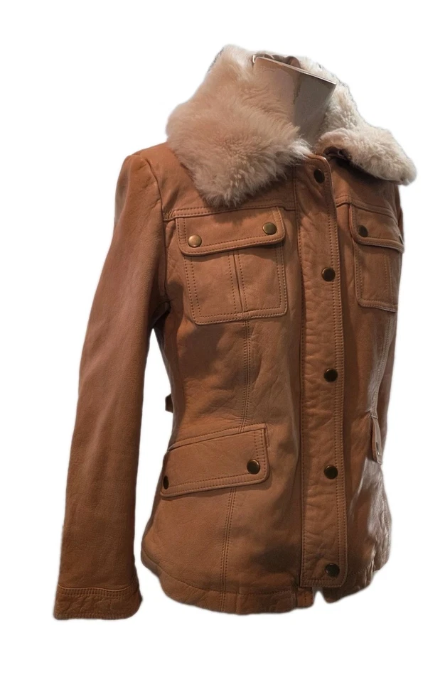 Chaqueta para mujer Banana Republic mediana pequeña cuero suave cuello de oveja motociclista Foto 4 de 4