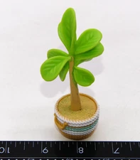 Plastic Woven Basket House Plant Mini Doll Figure Calico Critters Lil Woodzeez