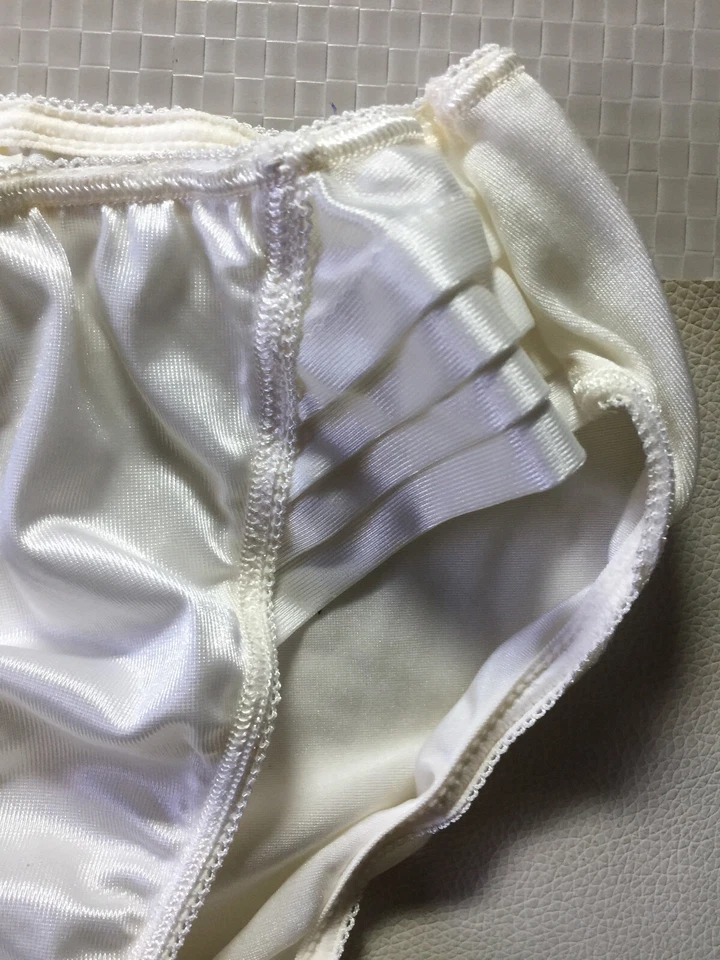 Bragas de bikini formales de tiro bajo de nailon satinado vintage GOSSARD talla pequeña 28 30 Foto 3 de 4