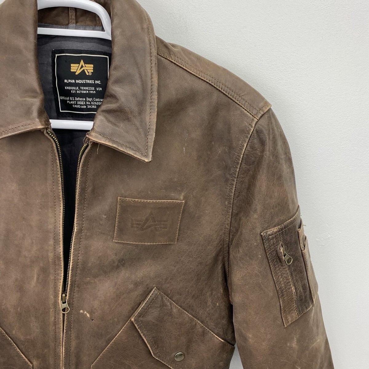 Alpha Industries bomber jacket men's size small MA-1 Leather