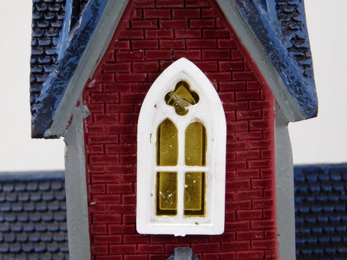 Menards 2796151 O Gauge Trinity Community Church C9+ Train layout building lit - Picture 11 of 23