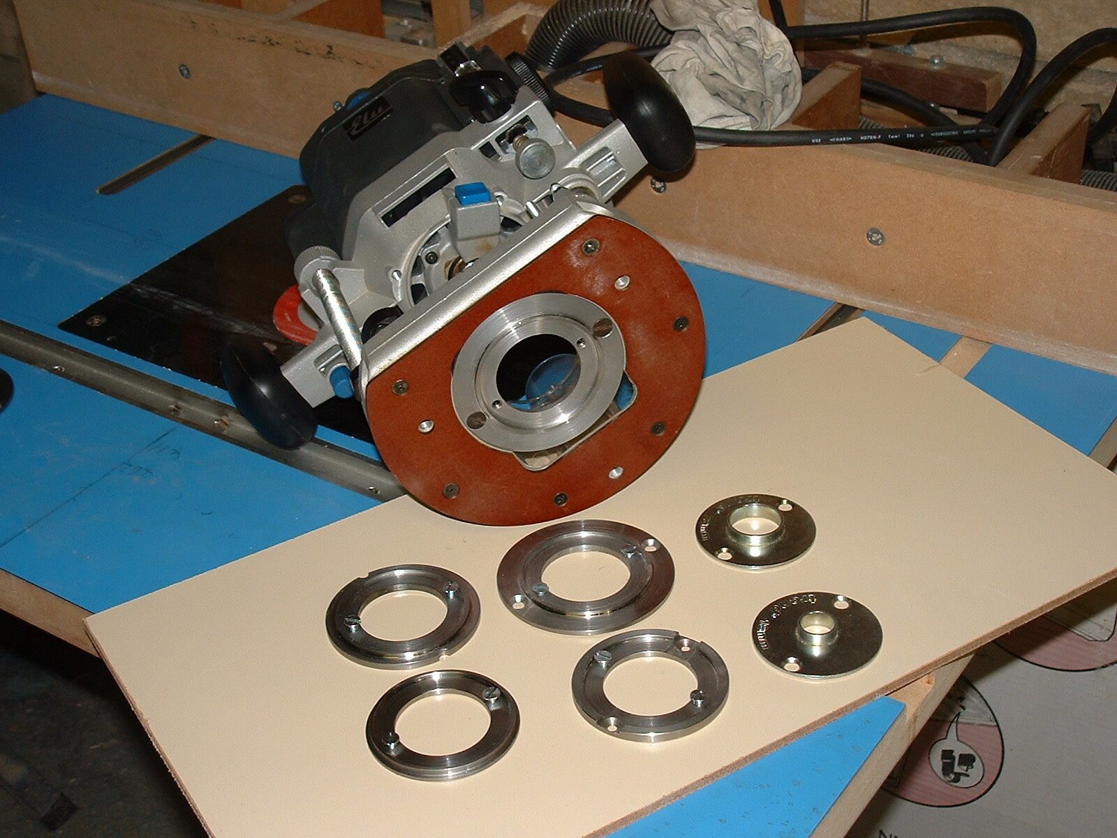 Guide bush adaptor for dewalt 625, Elu 177 & Trend T10 routers (worktop