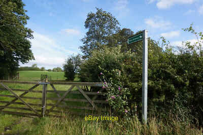 Foto 12x8 Bridleway Richtung Walworth Moor Farm Walworth Gate c2020