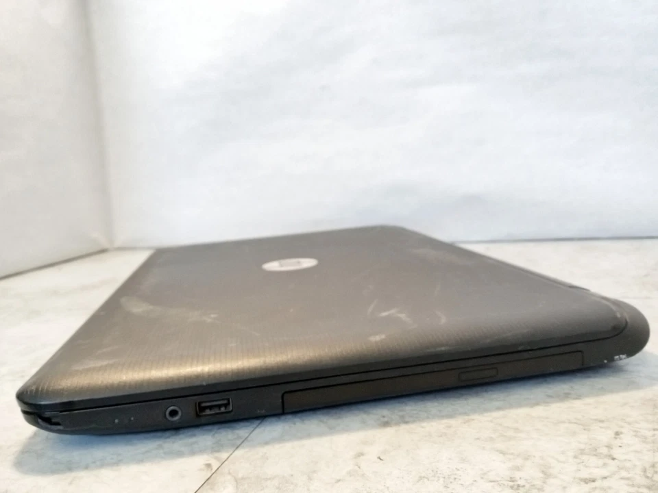 HP 17-P110NR 17.3" Laptop AMD A6-6310 Radeon R4 Graphics 6GB RAM *READ -FM - Image 4 of 4