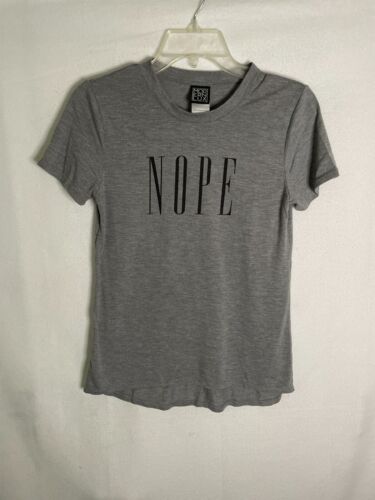 Modern Luxe Graphic Nope T-Shirt Size X-Small Gray