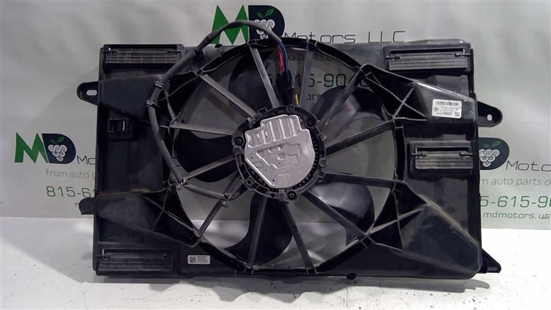 2019-2023 JEEP CHEROKEE RADIATOR FAN MOTOR ASSEMBLY 68437465AB