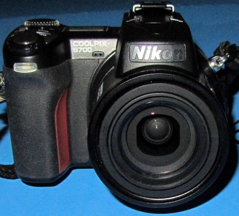 Nikon Coolpix 8700 MP 8x Optical Zoom Lens UVGC Black Seller Guarantee  Bundled