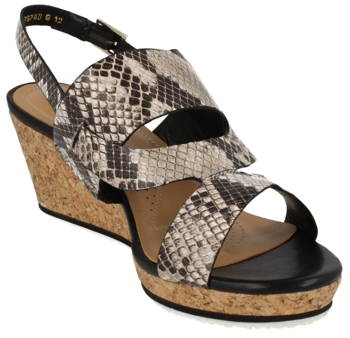 VANS Size 5 D van dal bray snake print wedge sandal brand new