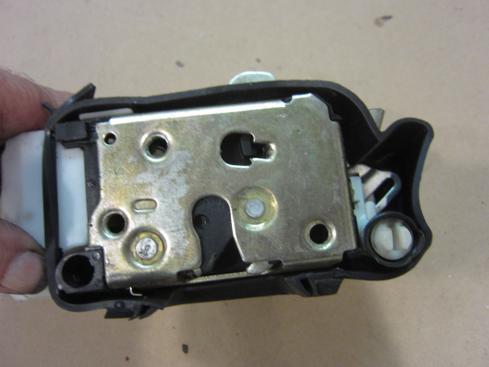Maserati Quattroporte - LH Rear Door Lock - P/N 68206300