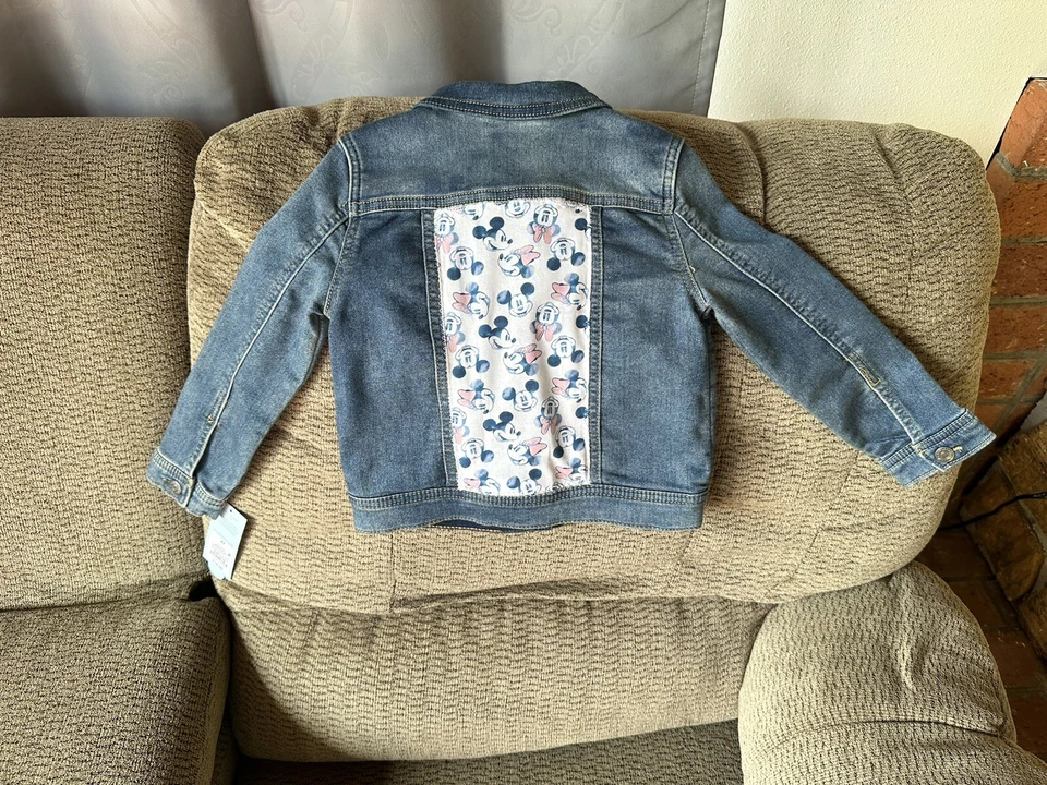 Chaqueta de mezclilla Minnie Mouse 4T Foto 2 de 4
