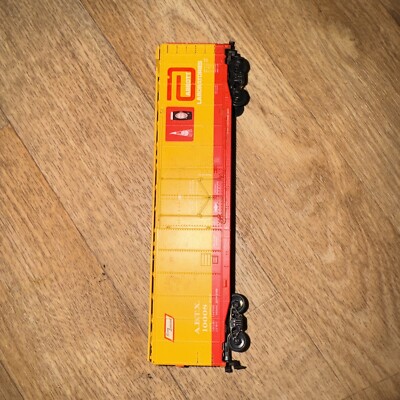 Athearn Abbott Laboratories 50' Plug Door Box Car 10008