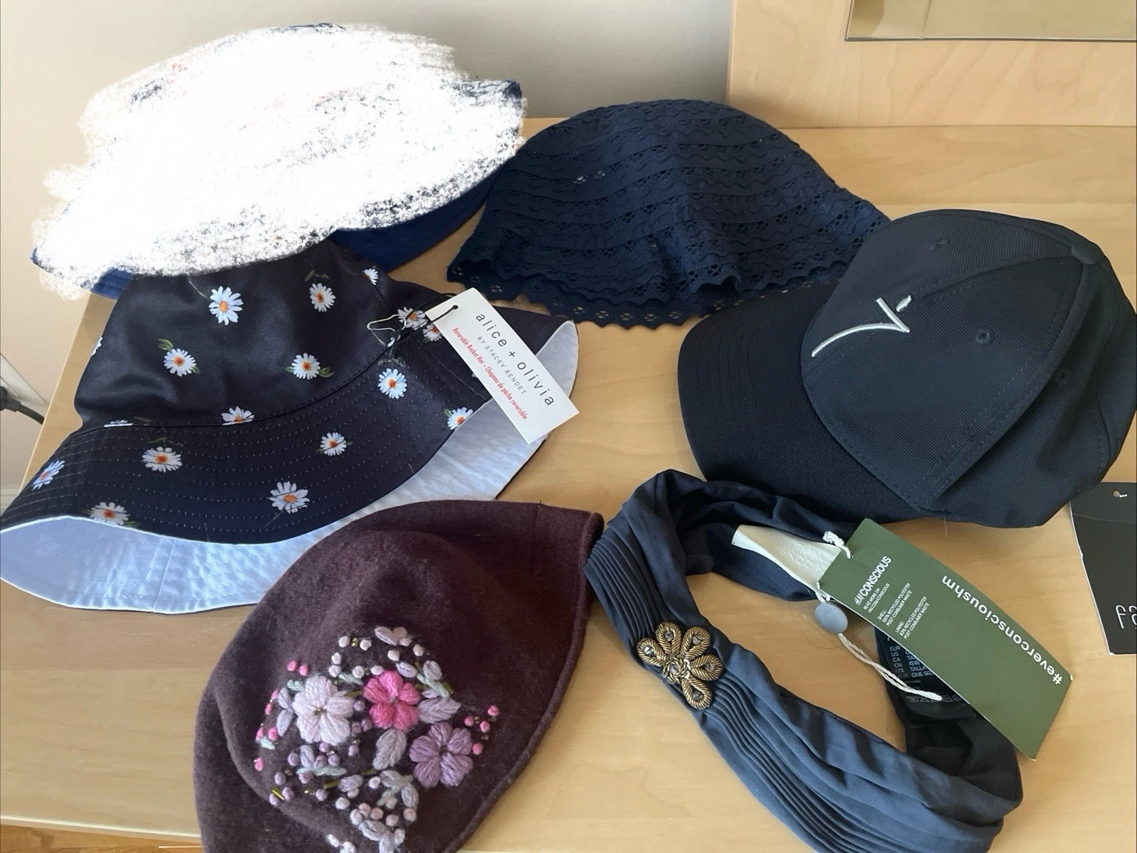 Lot Of 3 Alice & Olivia, JLo, Fame On Central Hat Bucket Hat