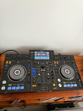 Pioneer DJ XDJ-RX. Rekordbox 2-Deck Controller with Gorilla Flight Case