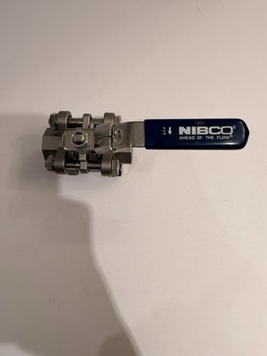 NIBCO T-595-S6R-66-LL 1/2'' FIPT Stainless Steel Ball Valve NL99K46 Never Used