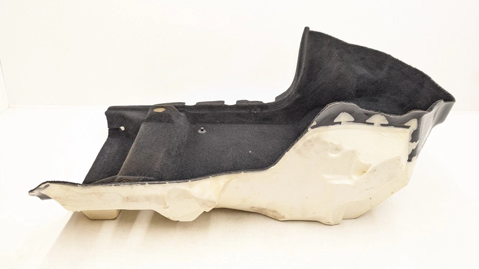 ALFOMBRA DE SUELO FORRO LADO PASAJERO DELANTERO IZQUIERDO VOLVO XC60 MK2 32347441 2024 Foto 3 de 4