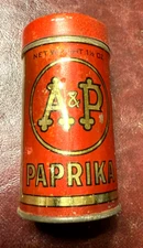 ANTIQUE Round A & P Paprika ALL METAL LITHOGRAPHED SPICE TIN CAN   RED & GOLD