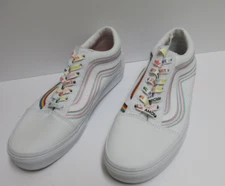 Vans Pride Old Skool Sneakers Rainbows Colors/Love M-9.0W-10.5 NWOT