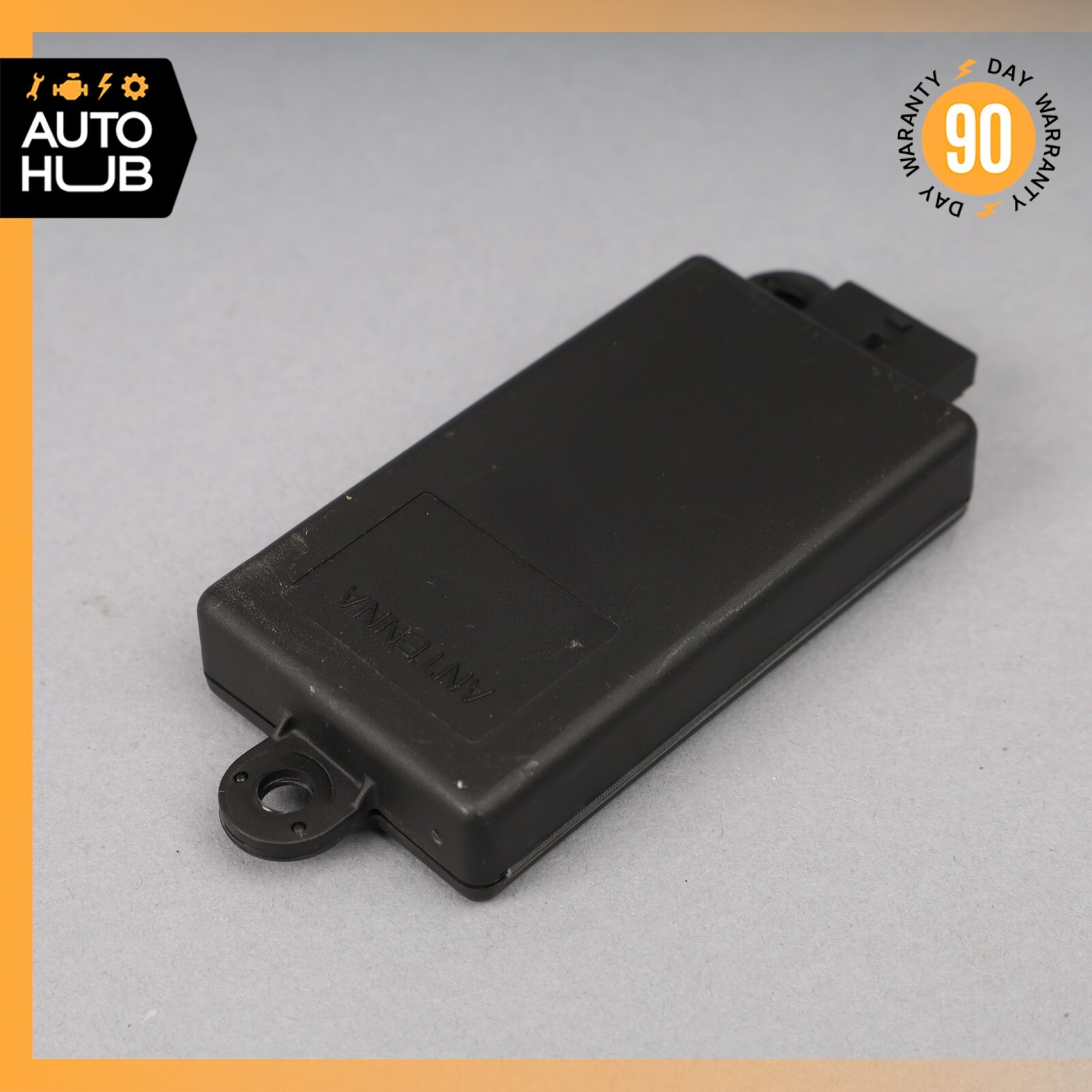 10-19 Maserati GranTurismo M145 Volumetric Sensor Antenna Receiver Unit OEM