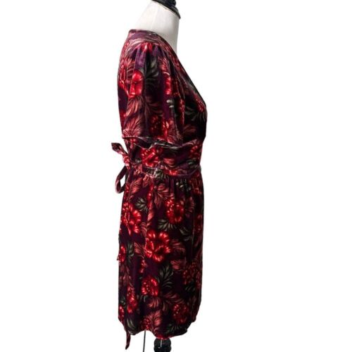 Forever 21 Velvet Wrap Dress Womens Plus Size 3X Red Floral Romantic Fairy - Picture 6 of 13