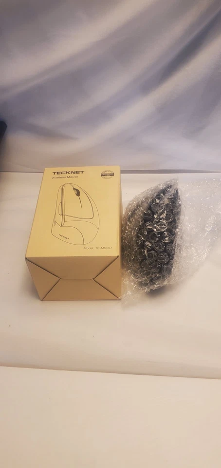 TECKNET Ergonomic Mouse, Wireless Bluetooth Vertical Mouse, 4800 DPI Optical...  - Image 2 of 4