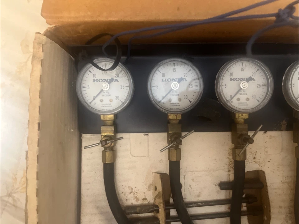 Juego de manómetros de vacío Hondaline 07MJ-001000A NUEVO EN CAJA Foto 2 de 4