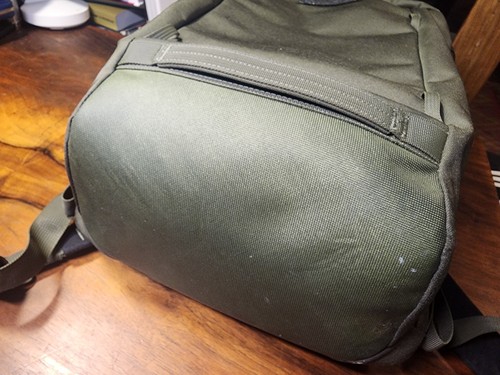 Yeti Crossroads Backpack 18"x12" Camp Green Limited Edition w/ Tumbler Bundle - Picture 4 of 15