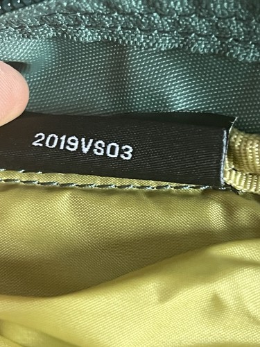 Osprey Daylite Backpack 13L Stone Grey Green Hiking H2O Packable Bag Daypack - Picture 7 of 13
