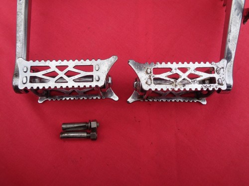 BSA Bicycle 48 Tooth Front Cog / Pedal Arms, RAT TRAP Pedals & Cotter Pins - Picture 6 of 8