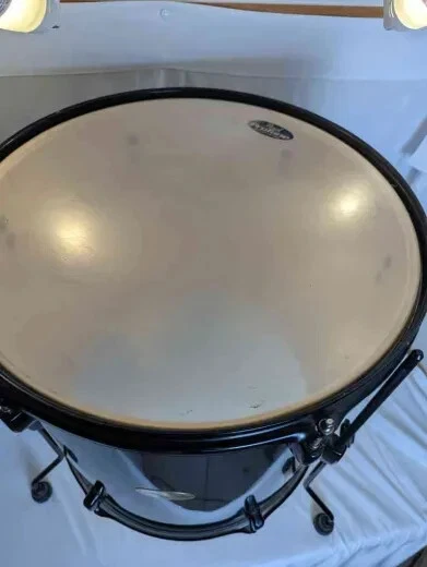 Tambor de piso Pearl Forum Series 16" x 16" - acabado negro Foto 3 de 4