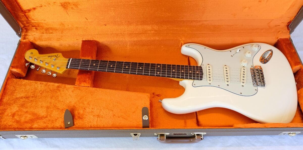 2022 Fender American Vintage II '61 Stratocaster - Olympic 2022 Fender American Vintage II '61 Stratocaster - Olympic