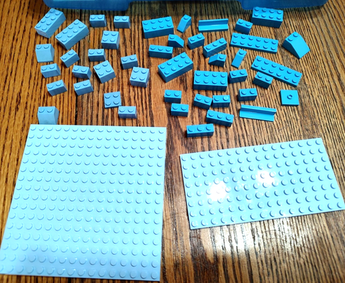 OVER 550 RARE COLORED LEGO PIECES w/2010 LEGO STORAGE CARRYING CASE - Picture 8 of 22