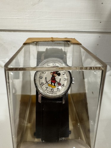 Vintage Walt Disney Productions Mickey Mouse Watch by Bradley Time New In Box - Picture 9 of 10