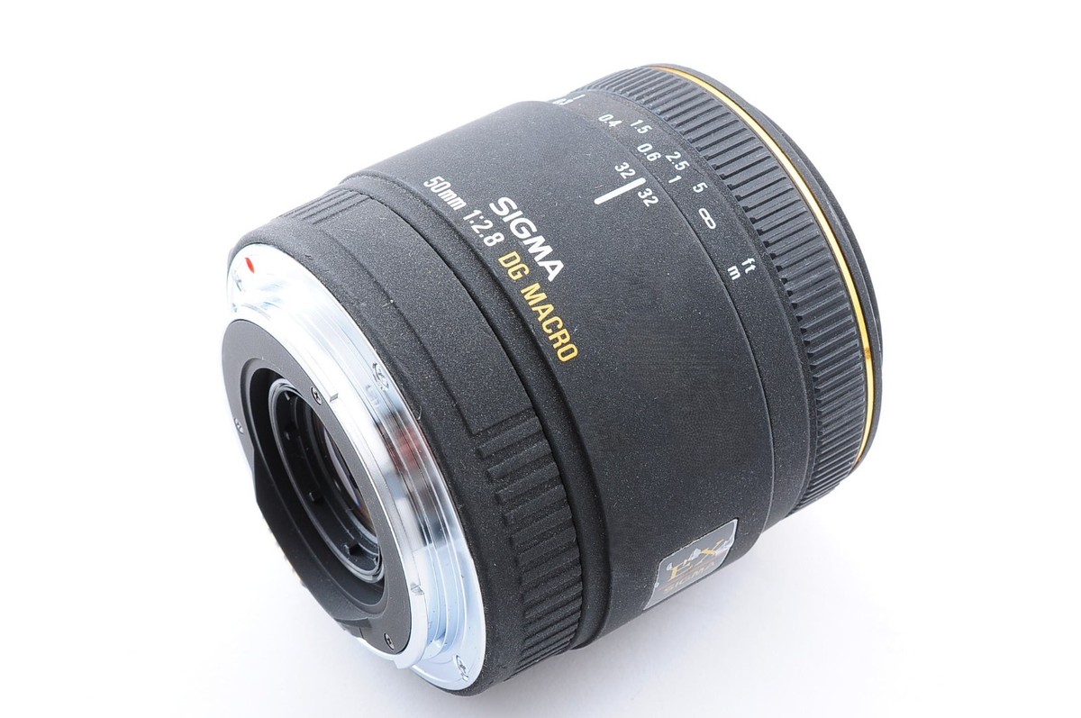 Sigma 50mm f/2.8 EX DG Macro Lens for Canon EF AF 1:1 w/ Caps