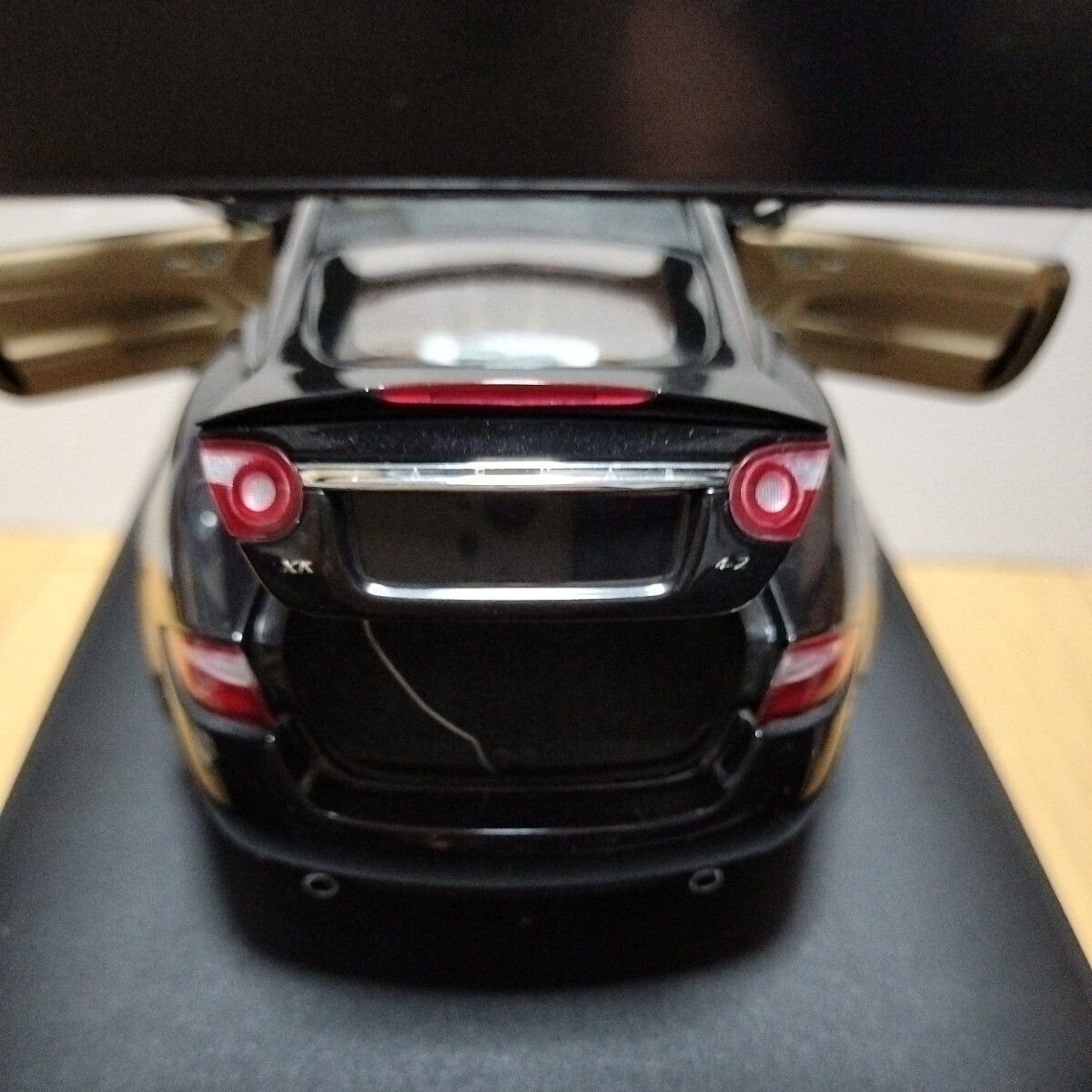 【中古】AUTO art JAGUAR XK 2006 COUPE 1:18 hq720.jpg?sqp=-