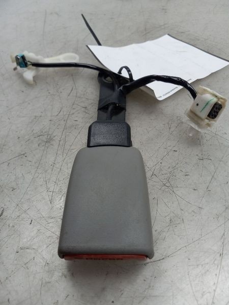 2012-2014 TOYOTA CAMRY FRONT RIGHT PASSENGER SEAT BELT BUCKLE GRAY OEM