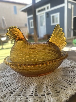 【送料無料】インディアンガラス 小物入れ ニワトリ Hen on Nest Indiana Amber Glass Hen on Nest | eBay