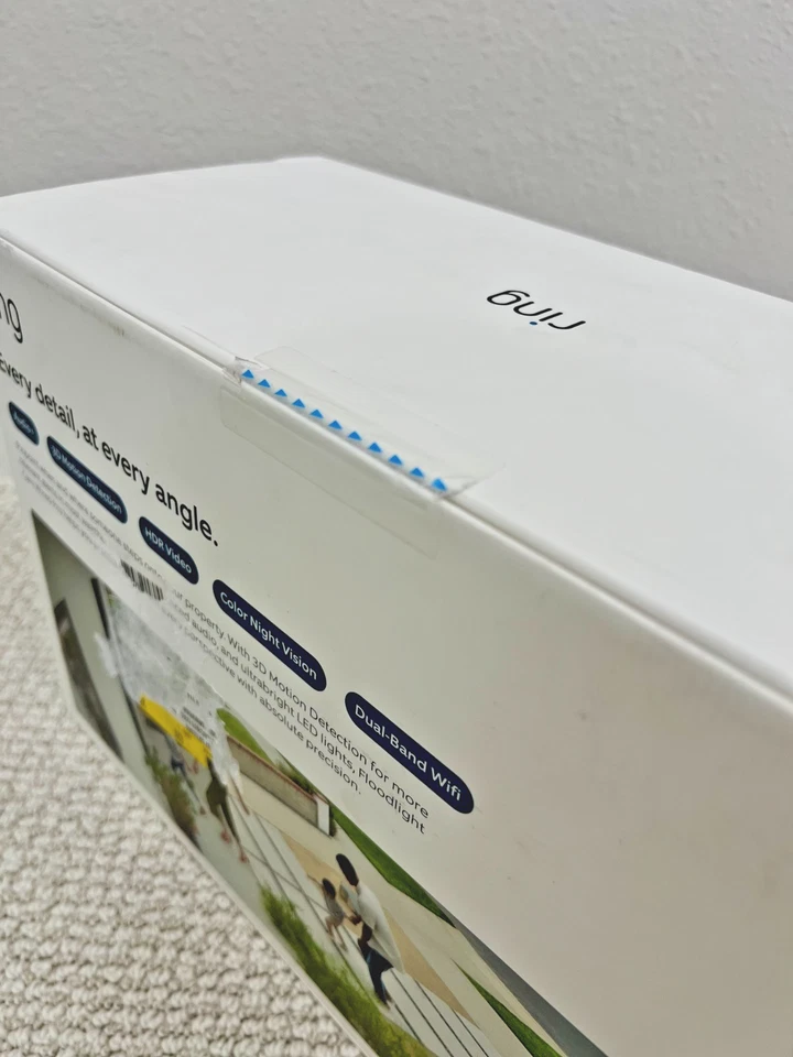 Nova câmera Ring Floodlight com fio Pro 2K, 2 luzes LED e banda dupla Wi-Fi, preta - Imagem 2 de 3