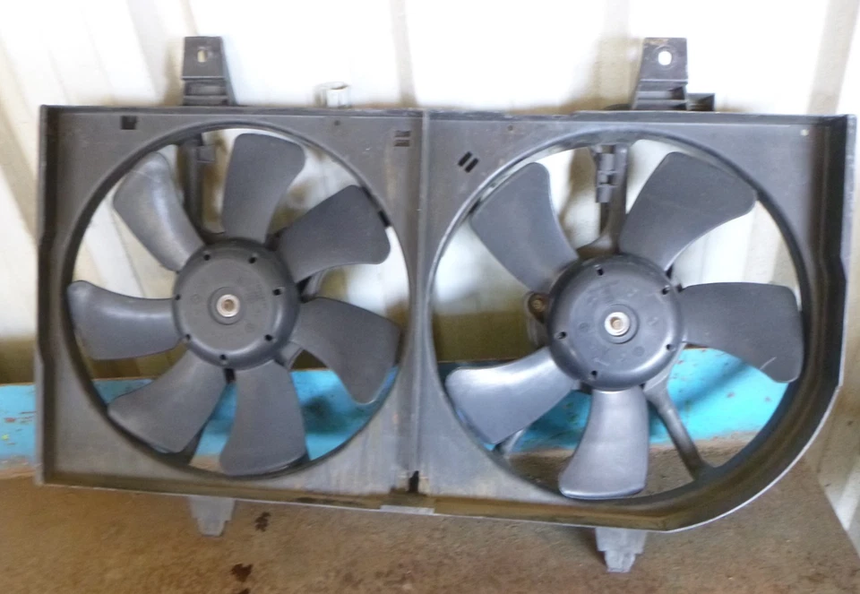 Ventilador radiador Nissan Pulsar N16 sedán 00-05 Foto 2 de 2