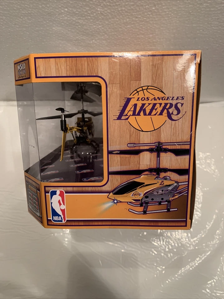 NBA LA LAKERS 3.5-Ch Metal Gyro IR HELICÓPTERO, World Tech Toys Foto 3 de 4