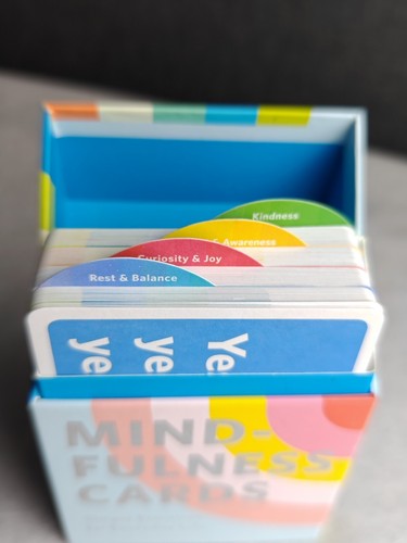 Tarjetas de atención plena prácticas simples para la vida cotidiana de Rohan Gunatillake - Imagen 9 de 17