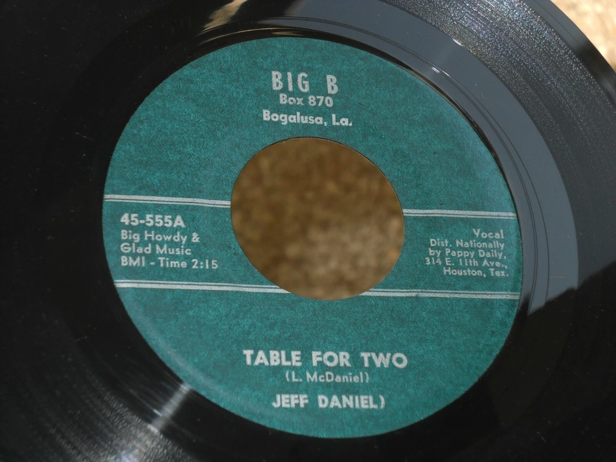 Z20 BIG B 555 JEFF DANIEL TABLE FOR TWO L MCDANIEL UH-HUH-HUH