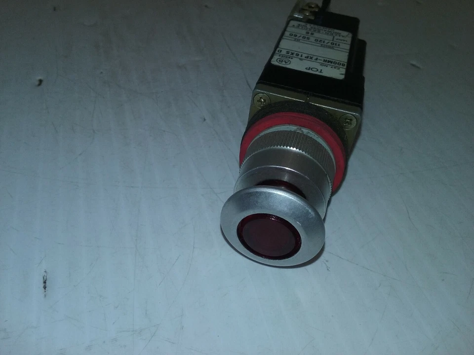 ALLEN BRADLEY 800MR-FXP16RAK PUSH-PULL RED ILLUMINATED 110/120V 50/60HZ SER. D  - Image 3 of 4