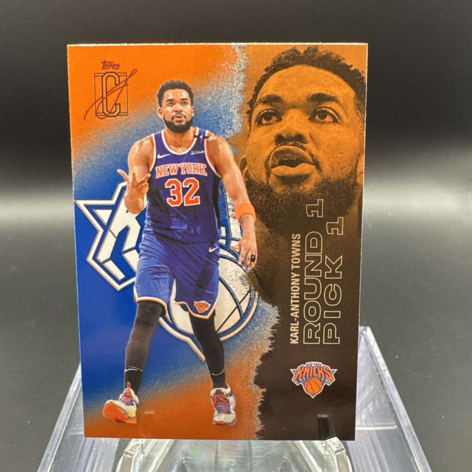 Karl-Anthony Towns 2025-26 Topps Signature Class Blue & Orange 63 Knicks