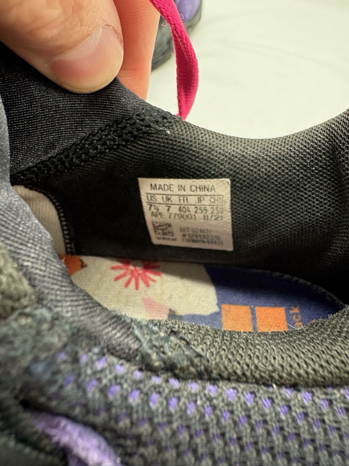 Adidas Trae Young 1 APE779001 Black/ Purple Men’s size 7.5 thumbnail 6