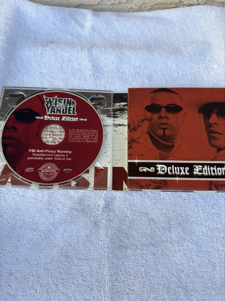 Pa'l Mundo [Deluxe Edition] by Wisin & Yandel (CD / DVD, 2006, 3 Disc Set) - Image 3 of 4