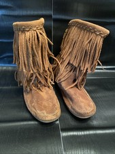 Minnetonka Ladies Size 6 Moccasin Boots Brown Suede Fringe