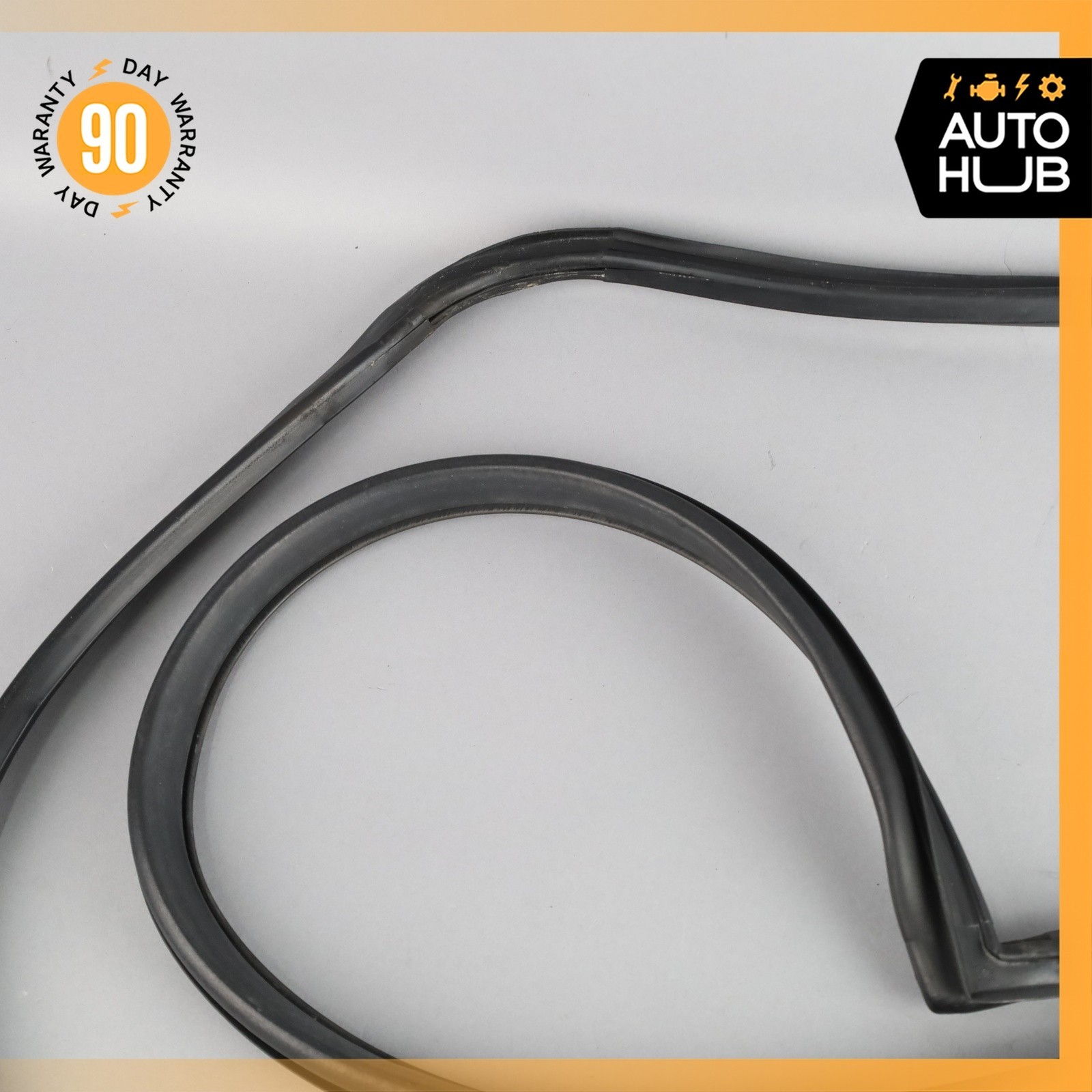 Rolls-Royce Silver Spur Front Right Weatherstrip