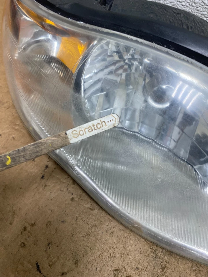 Комплект фар левая + правая сторона для Chevrolet Monte Carlo 2000–2005 годов выпуска T0733 DW - Изображение 4 из 4