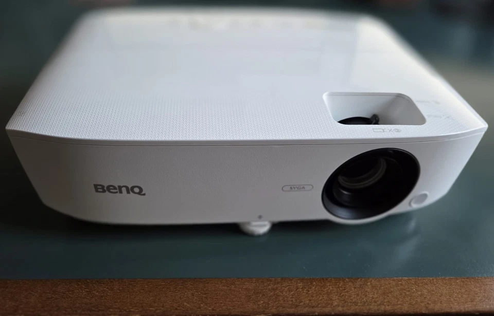 BenQ MS535 DLP-Beamer – unbenutzt – 3.600 ANSI-Lumen – 2× HDMI - Bild 3 von 4